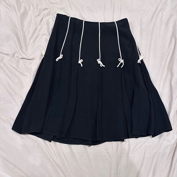 Black skirt with cream bows rouge a levres made in Italy size 42 - Picture 1 of 4